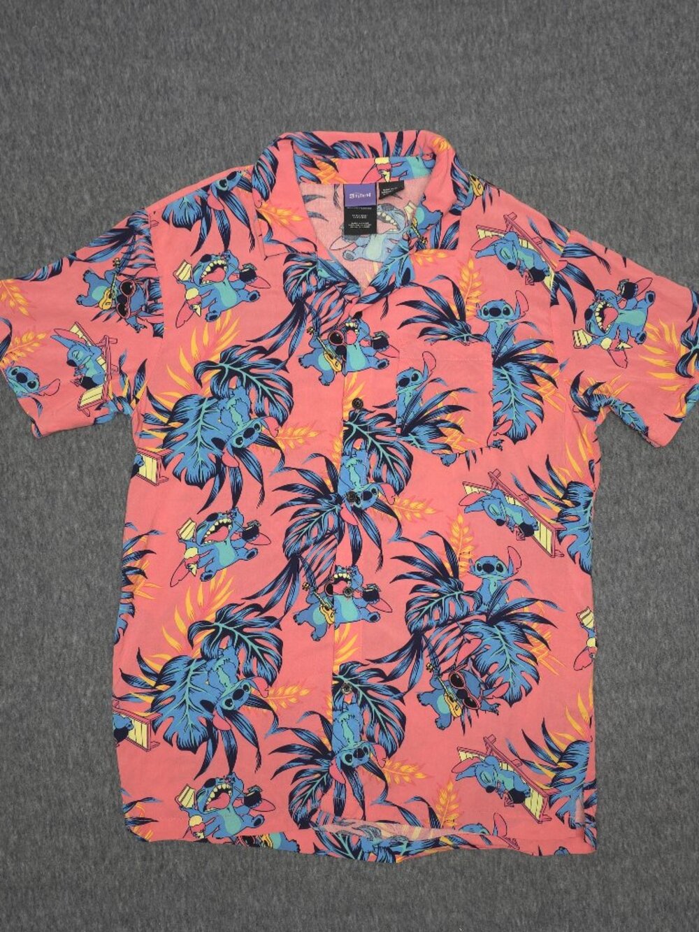 Disney Lilo & Stitch Men's M Tropical Hawaiian Rayon Button Up Shirt